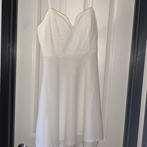 White v neck dress
